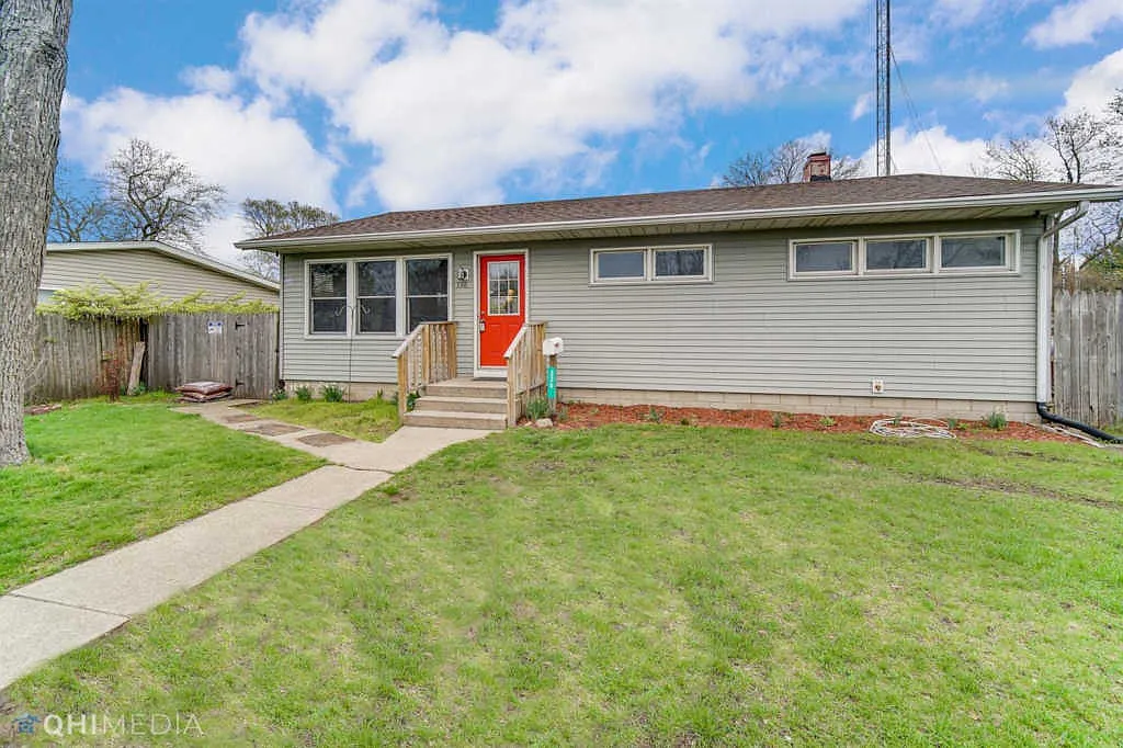 336 Cloud St photo 1
