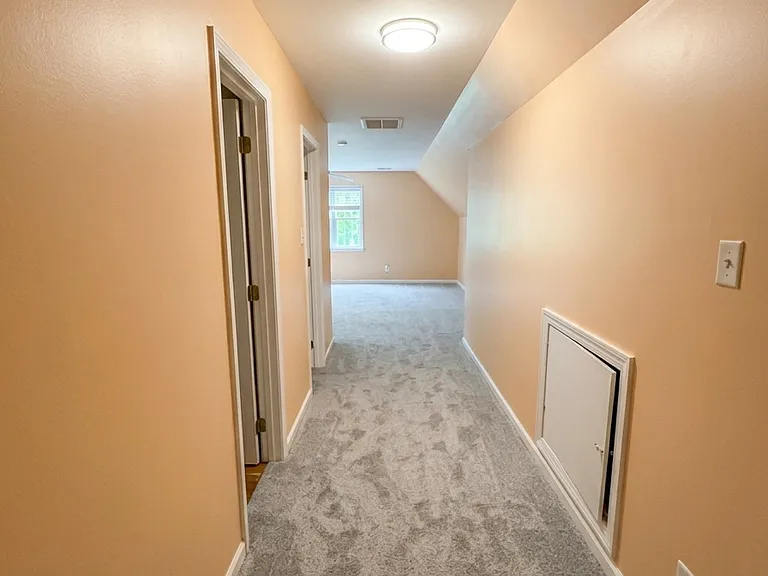 1300 Lomond Dr — Photo 16