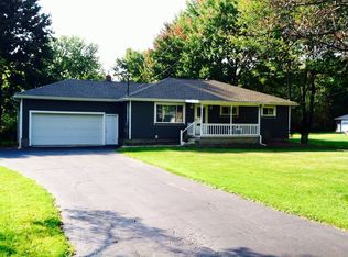 1380 Melbourne Rd, Vienna, OH 44473