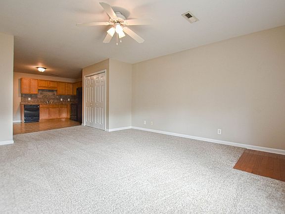 2nd image of 113 Maureen Dr Unit B