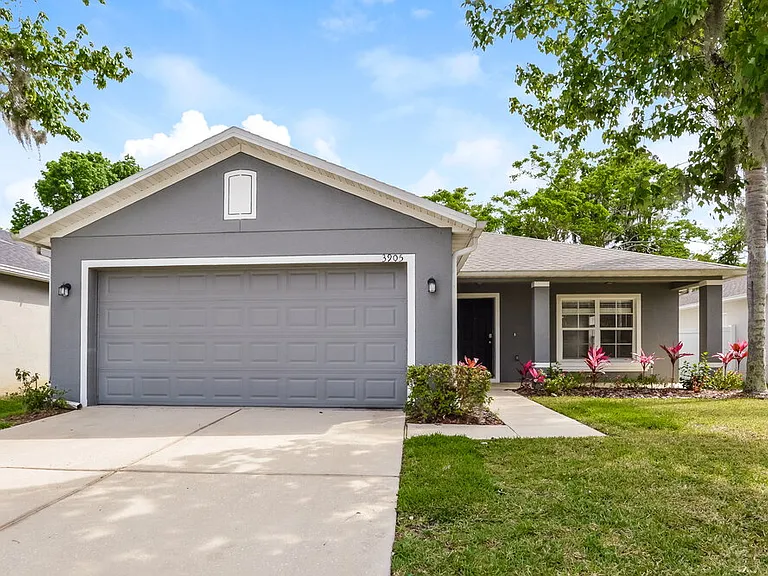 3905 Lone Eagle Pl — Photo 1