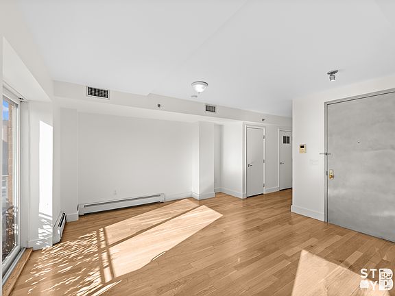 5th image of 279 Lee Ave APT 3