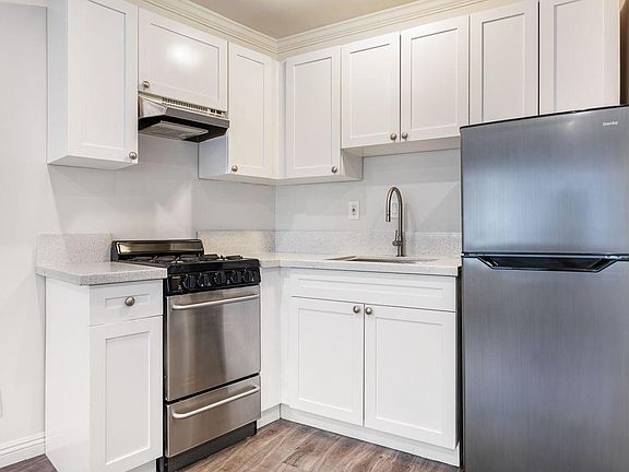 5th image of 1745 N Orange Dr APT 116