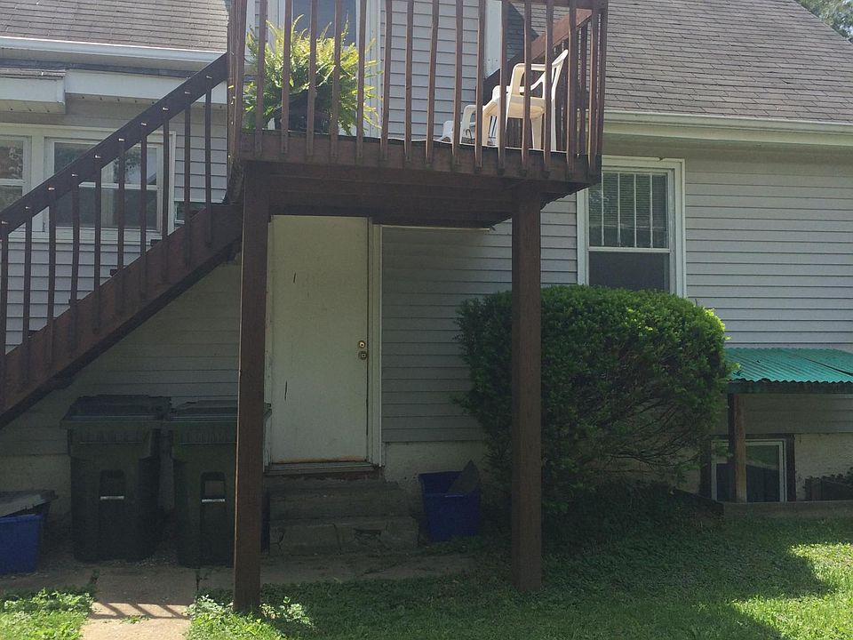 View from Street showing entrance above.