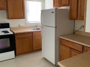 506 9th Ave SE APT 2, Jamestown, ND 58401