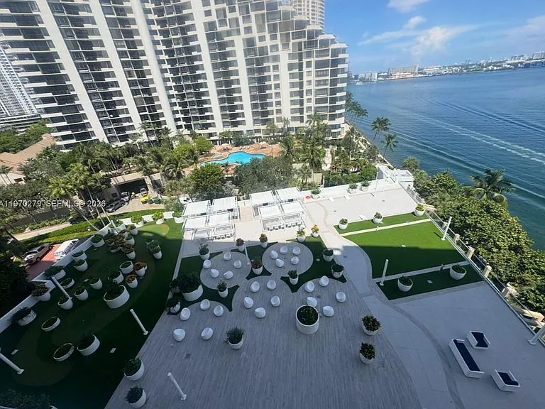 770 Claughton Island Dr #1013 — Photo 3