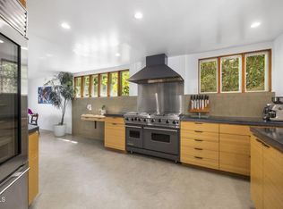 3551 Dixie Canyon Pl, Sherman Oaks, CA 91423