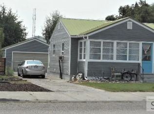118 W 4th N, Saint Anthony, ID 83445