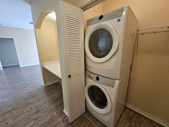 4th image of 605 Fairway Dr APT 307