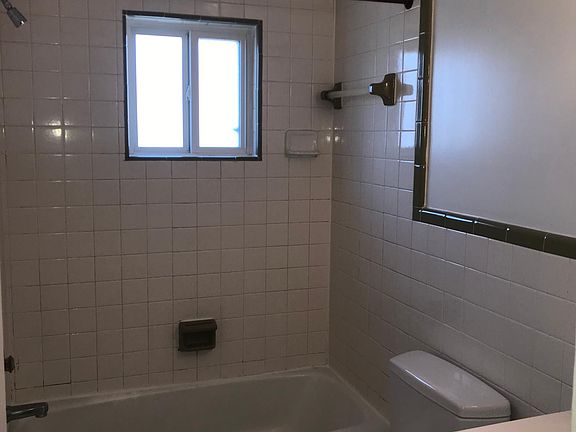 4th image of 1714 Kingston Ave