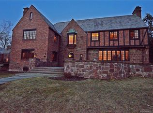 36 Norwood Rd, West Hartford, CT 06117