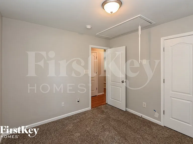 4310 Cochran Farm Ln — Photo 12