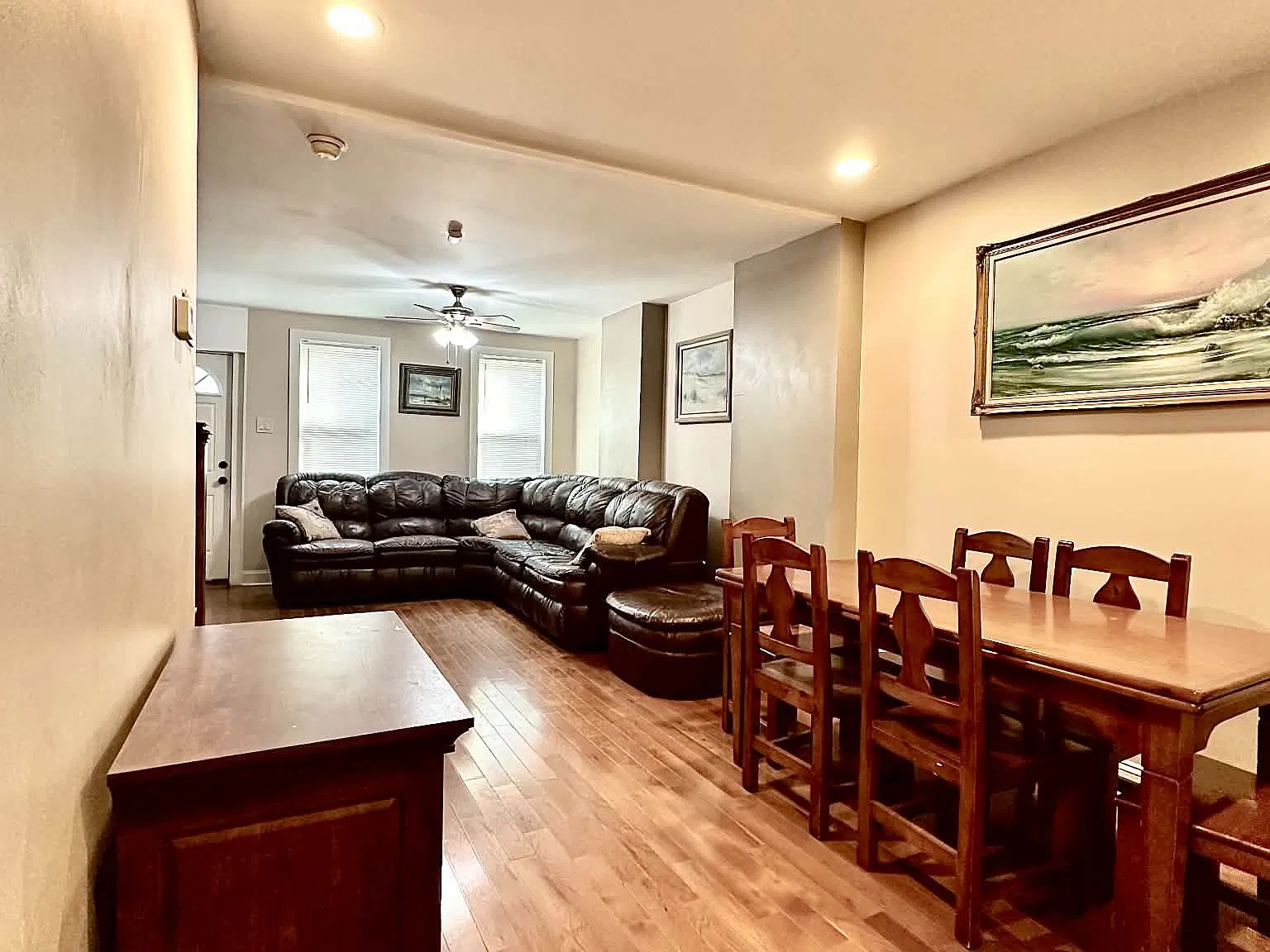 3 bed, 1.5 bath, 1100 sqft, $2,400 — Photo 3