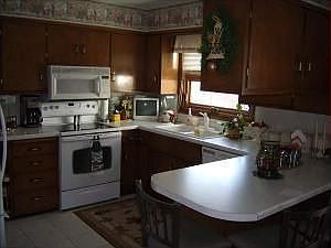 2nd image of 1326 Crescent Dr