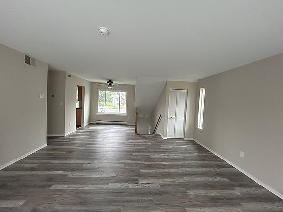 5th image of 98 Candlewood Dr