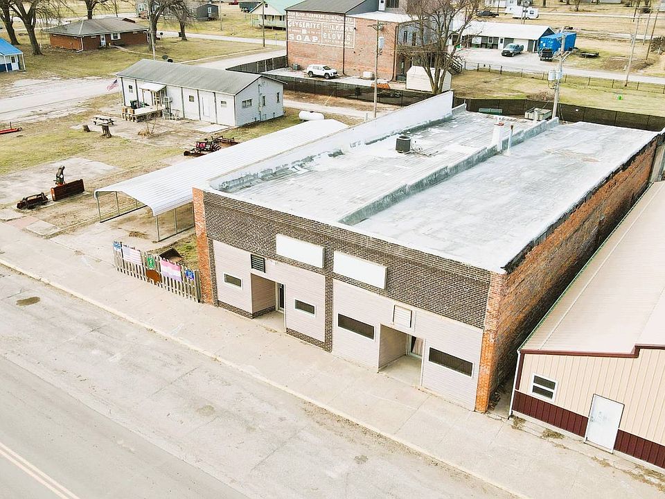 1st image of 615 N Cedar St