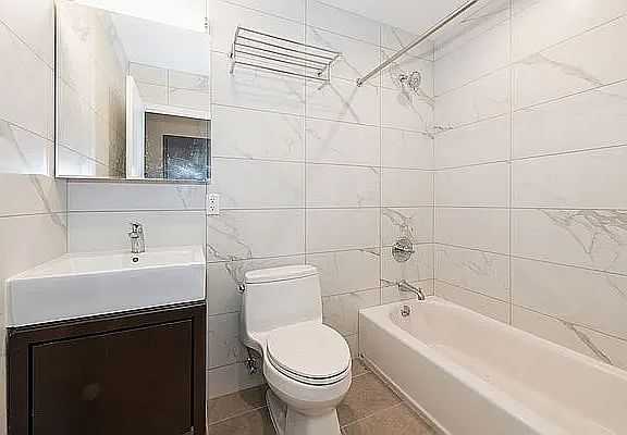 4th image of 98-18 Astoria Blvd #3R