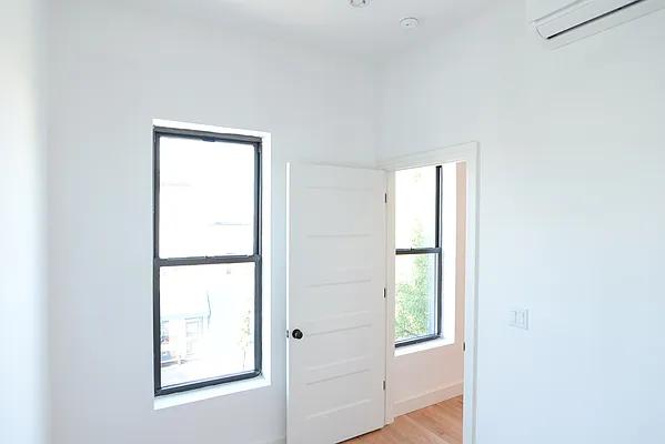 Rented by Residents Team | media 37