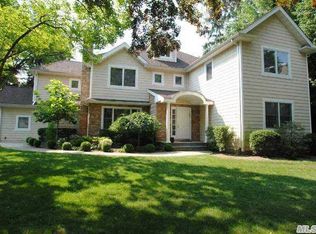 78 Westminster Rd, Great Neck, NY 11020