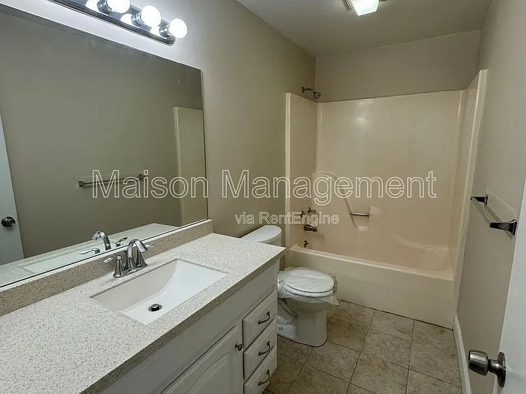 419 Britton — Photo 14
