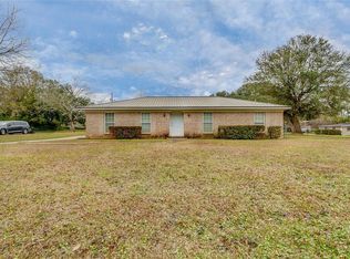 4665 Sollie Rd, Mobile, AL 36619