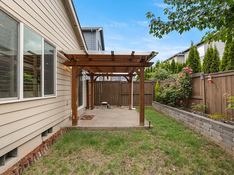 7493 NW Tanoak Ter — Photo 28
