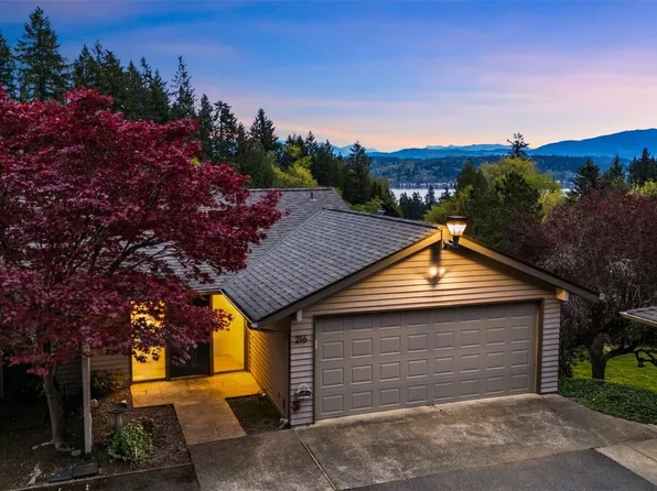 216 167th Place NE, Bellevue, WA 98008