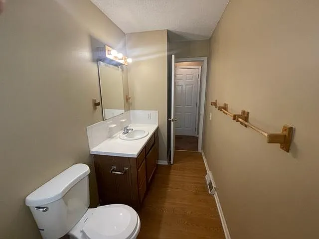 6017 Knox Ave #1 — Photo 8
