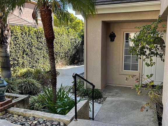 2nd image of 958 Blue Mountain Cir
