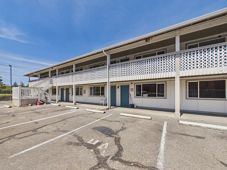 14900 Union Ave SW #1 — Photo 12