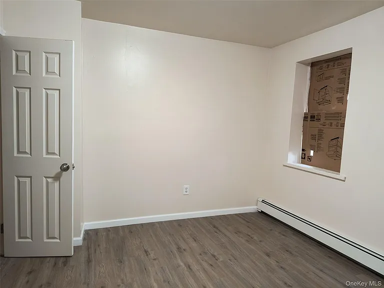 22 Gidney Ave #LOWER LEVEL — Photo 7