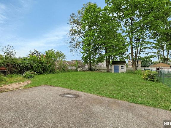 4th image of 17 Butler Pl