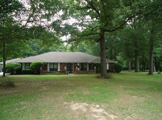 205 Country Pl, Pine Bluff, AR 71603