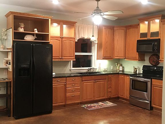 5th image of 6360 Sevenoaks Ave