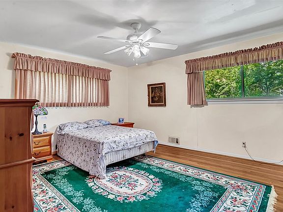 5th image of 2510 S Glenbrook Dr