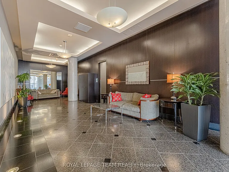 700 Sussex Dr #601 — Photo 28