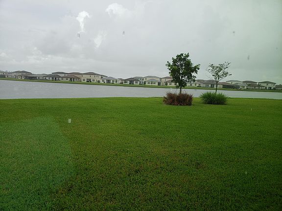 2nd image of 7678 NW Greenbank Cir