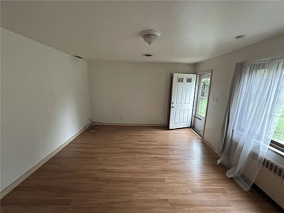 4th image of 6944 Shannon Rd