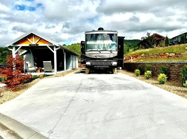 307 Sunset View Trl, Franklin, NC 28734