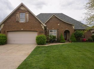 5465 S Pinehurst Ave, Springfield, MO 65810