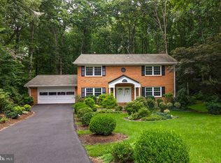 2503 Fowlers Ln, Reston, VA 20191