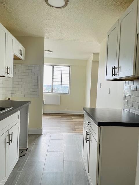 1st image of 44 E Sidney Ave #20A