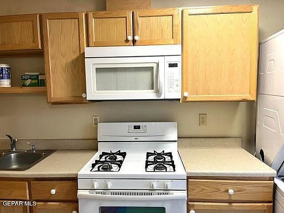 5th image of 4555 Sun Valley Dr #A