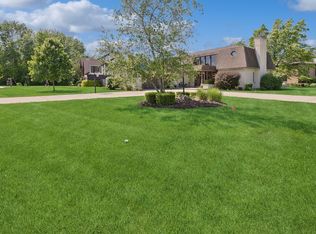 22W650 Barbara Ct, Medinah, IL 60157