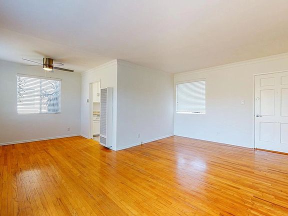 4th image of 3186-92 Barrington Ave #3192-A