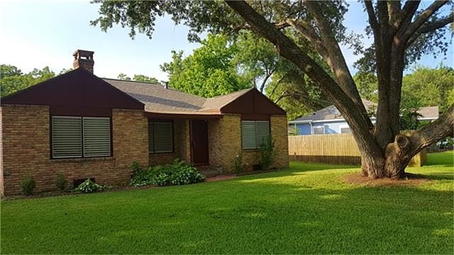 1st image of 2604 Magnolia Dr