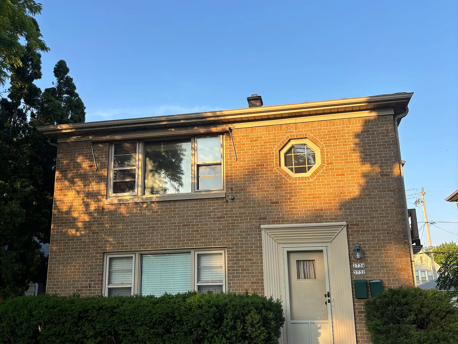2 bed, $1,600 — Photo 1