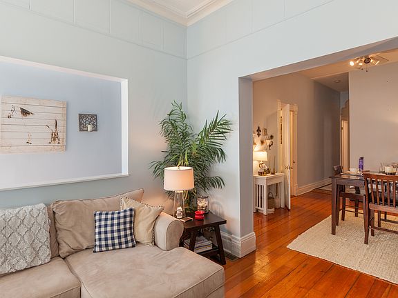 5th image of 1417 N Wicker Park Ave