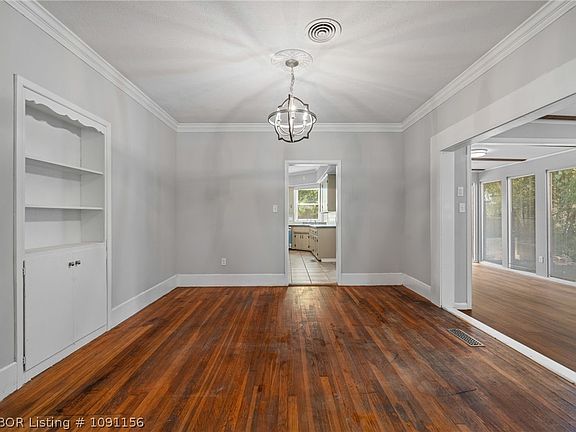 5th image of 4800 Park Ave