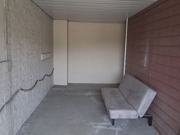 4th image of 223 Chestnut St APT 101